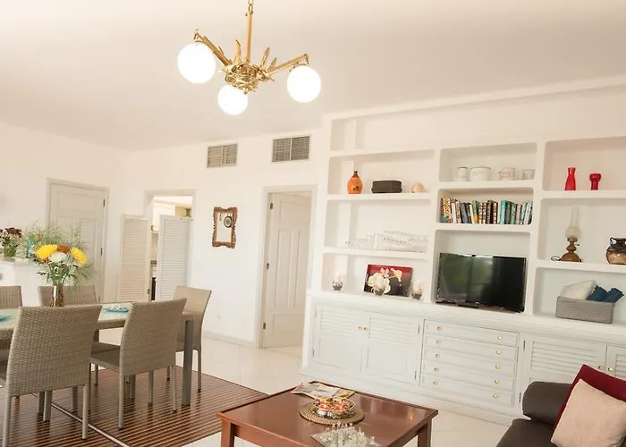 Vistagua Apartment *